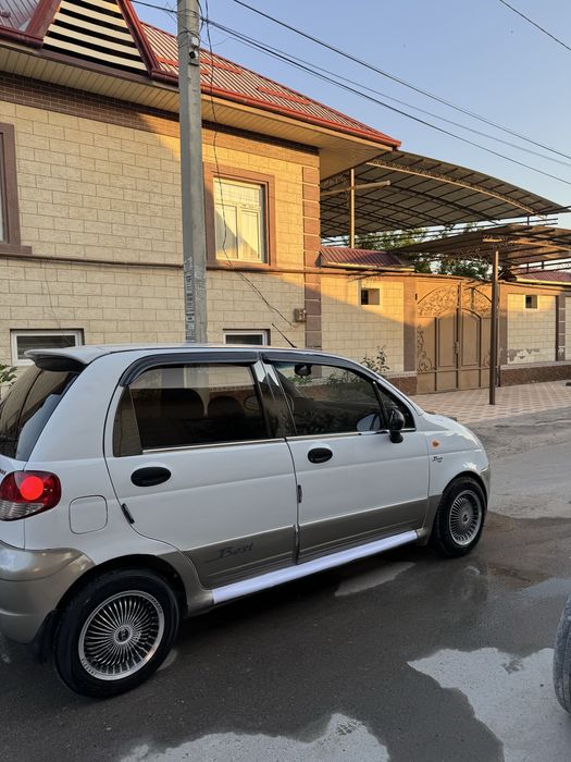 Chevrolet Matiz 2011 — 2