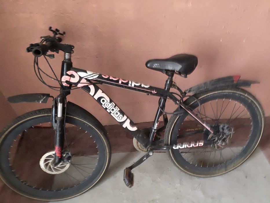 Veloseped oʻzim haydaganman