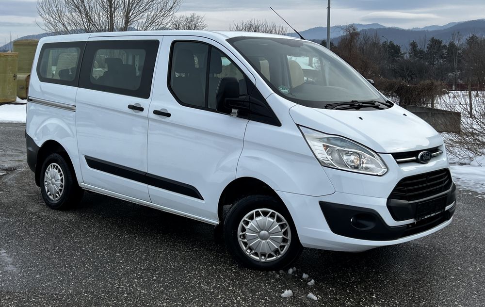 Ford Transit Custom An Fab.2014 2,2 Tdci 8+1 Locuri Recent Adus !