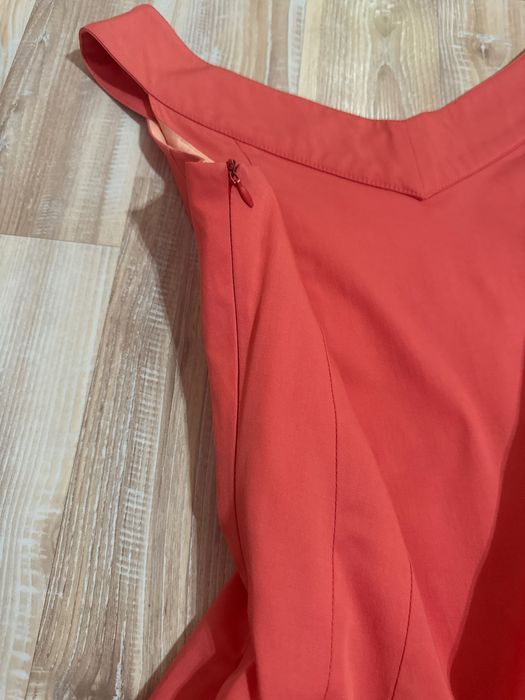 Розова дамска рокля