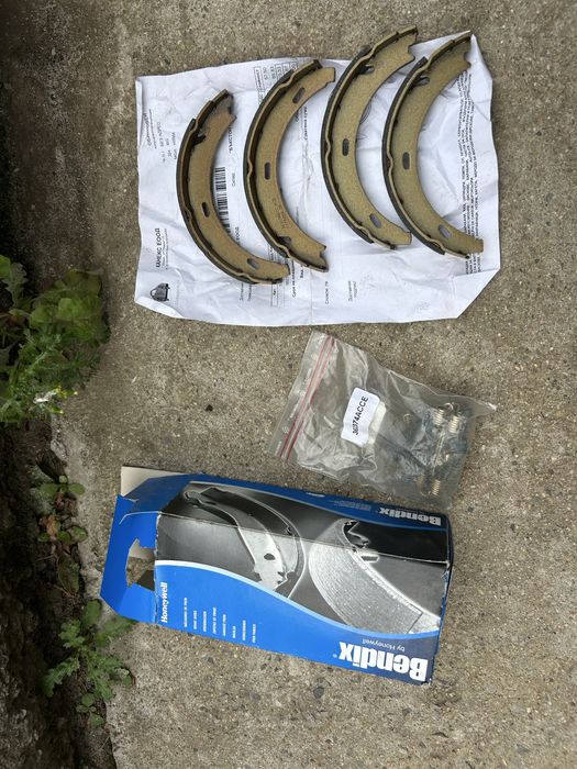 Задни накладки и челюсти за Mercedes E класа 1998-2002