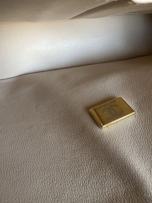 Geanta chanel 2.55 caviar