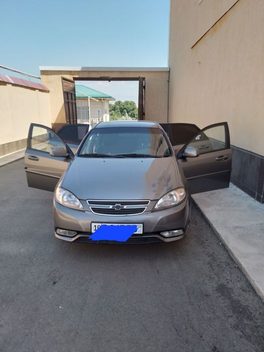 Jentra sotiladi 2014 yil 2015 salondan chiqgan 2 evro