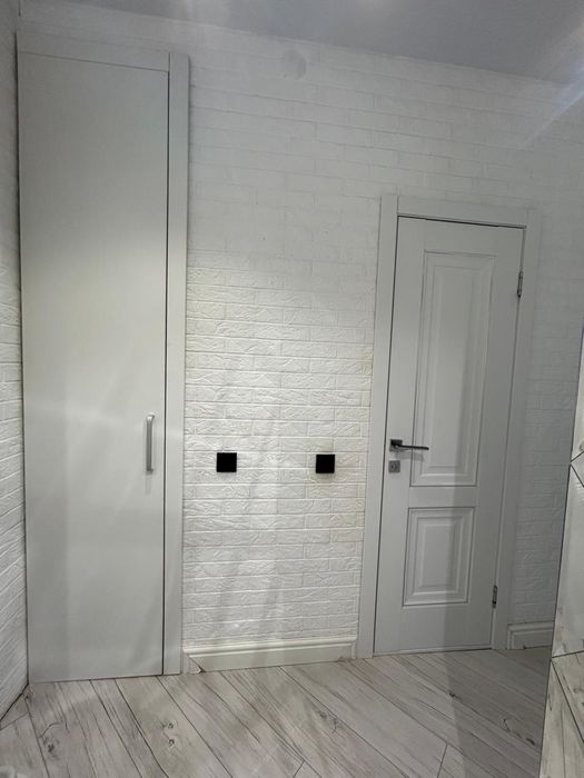 3- комнатная " сталинка" с ремонтом