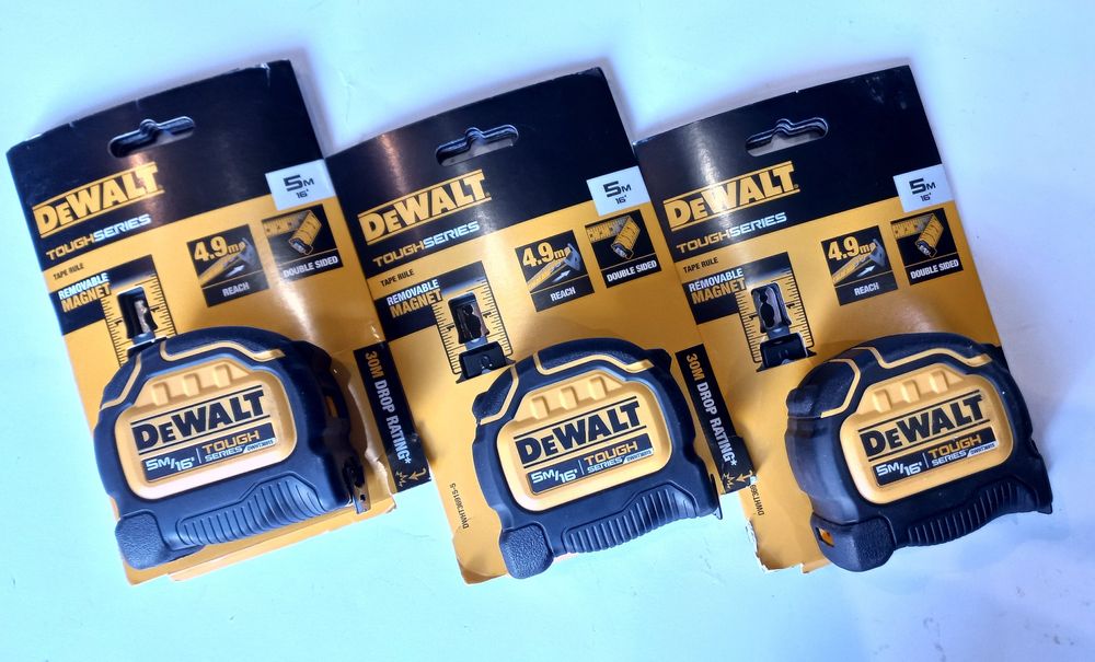 Dewalt Противоударна Магнитна Ролетка 5м  DWHT36917