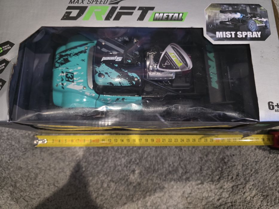 Masina RC cu telecomanda off-road cu pulverizator de apa