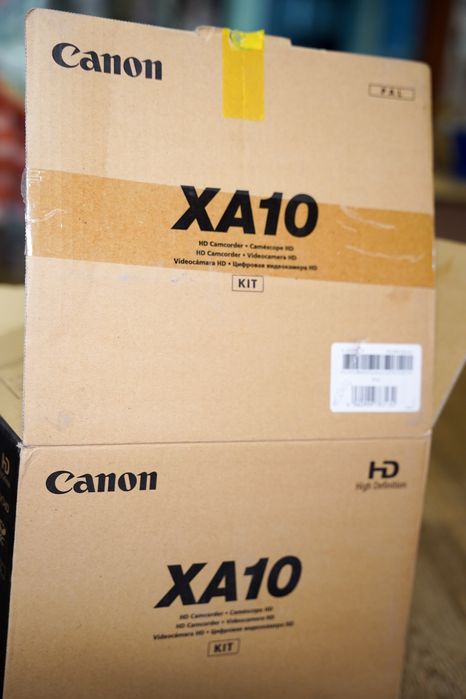 Canon xa10 + 3 оригинальные батареи