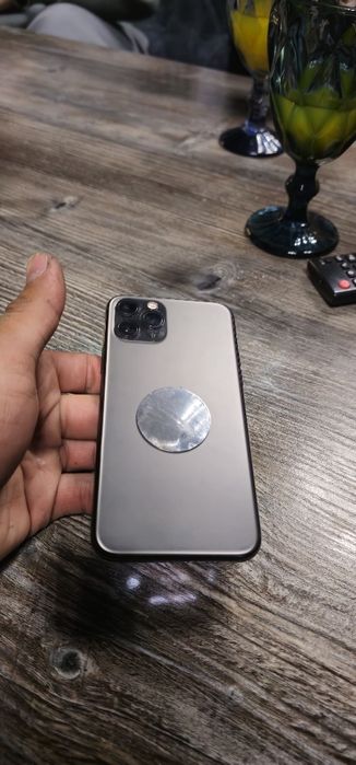 Iphone 11pro sotiladi