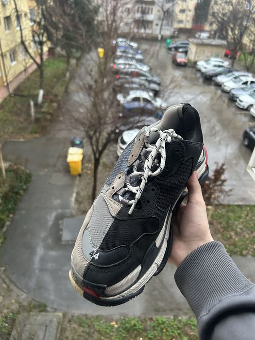 Balenciaga triple s