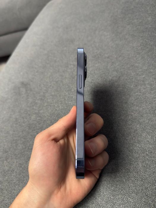 iPhone 13 pro 256 gb голубого цвета
