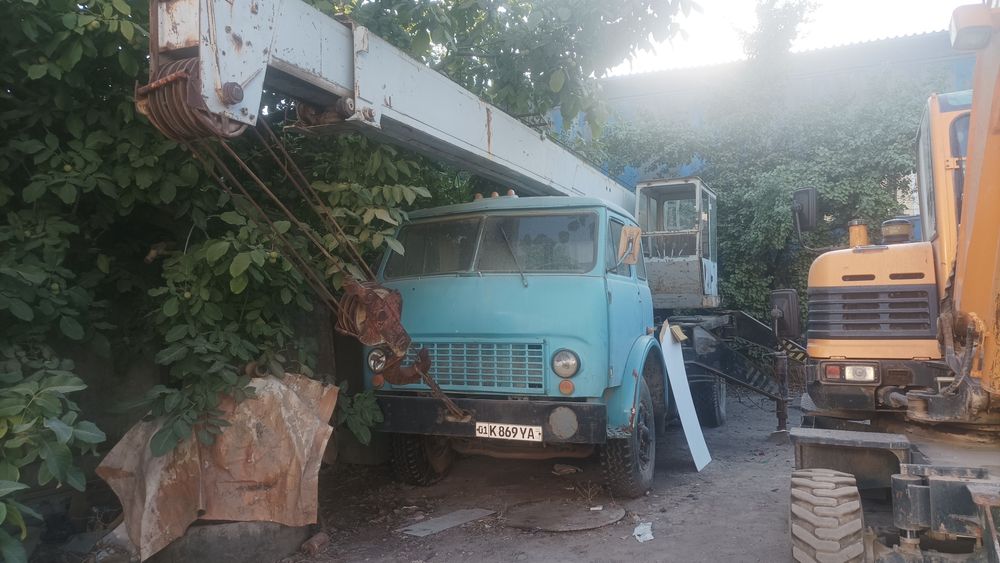 Avto kirgan 1990 ishlaydi haydab ketas. 12500$