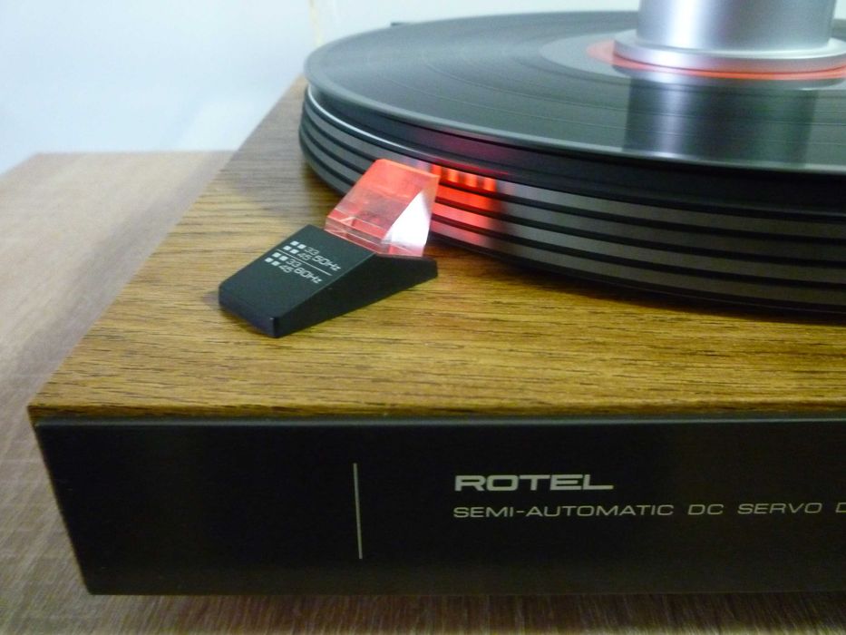 pick-up  rotel  rp-1001 redus  la 200 euro