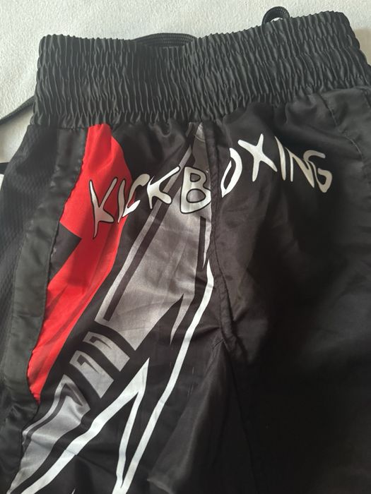 Pantaloni Kickboxing Exxtreme 4XS negru/roșu