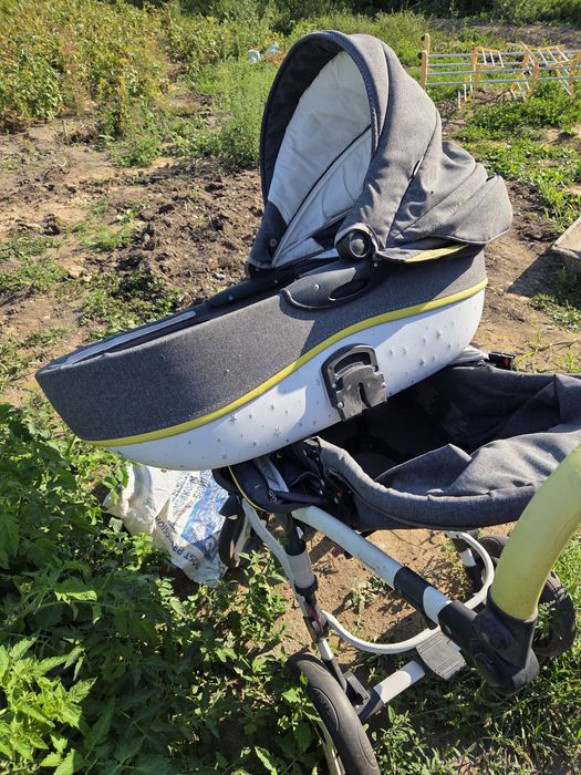 Коляска Польская очень крепкая