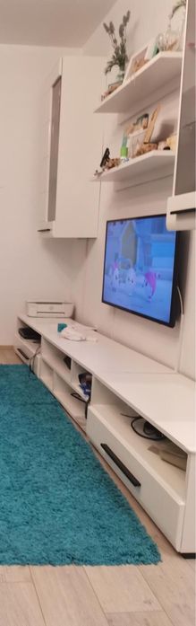 Vand mobila/biblioteca pentru living