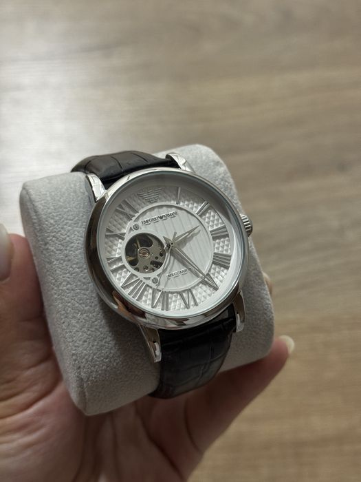 Часы armani новые