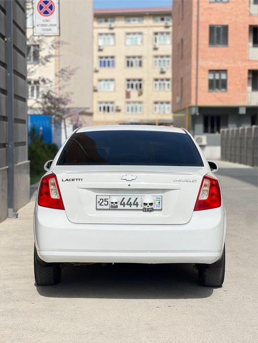 Lasetti, ласетти sotiladi.