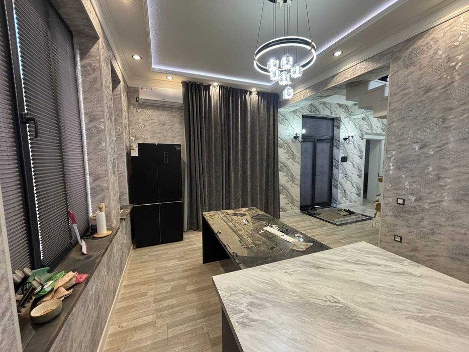 Продаётся новый участка 1,5 сотик Сергели Хонабаде 5 комнат