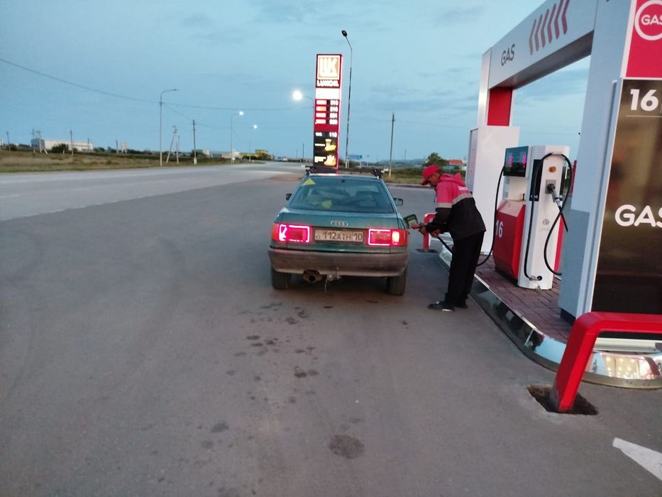 Продам Ауди 90b3