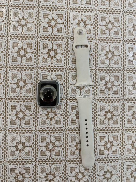 Продам apple watch 8 series 45mm