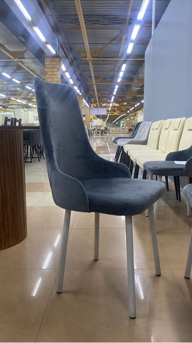 Продам стулья новые со склада