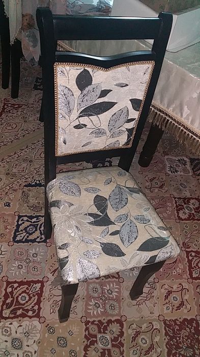 С т о л  сатылады