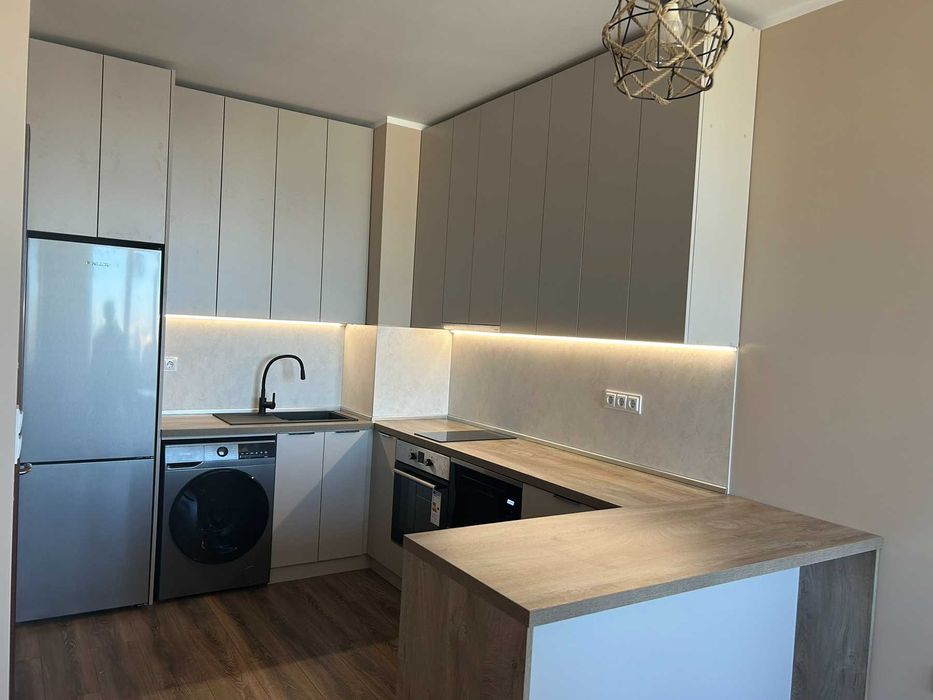 Дава се под наем Двустаен апартамент в София, Надежда 1 - 65 кв.м за 561 € - Снимка #2