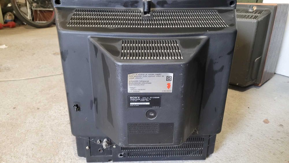 Телевизор Sony стар с електроннлъчева тръба – не работи