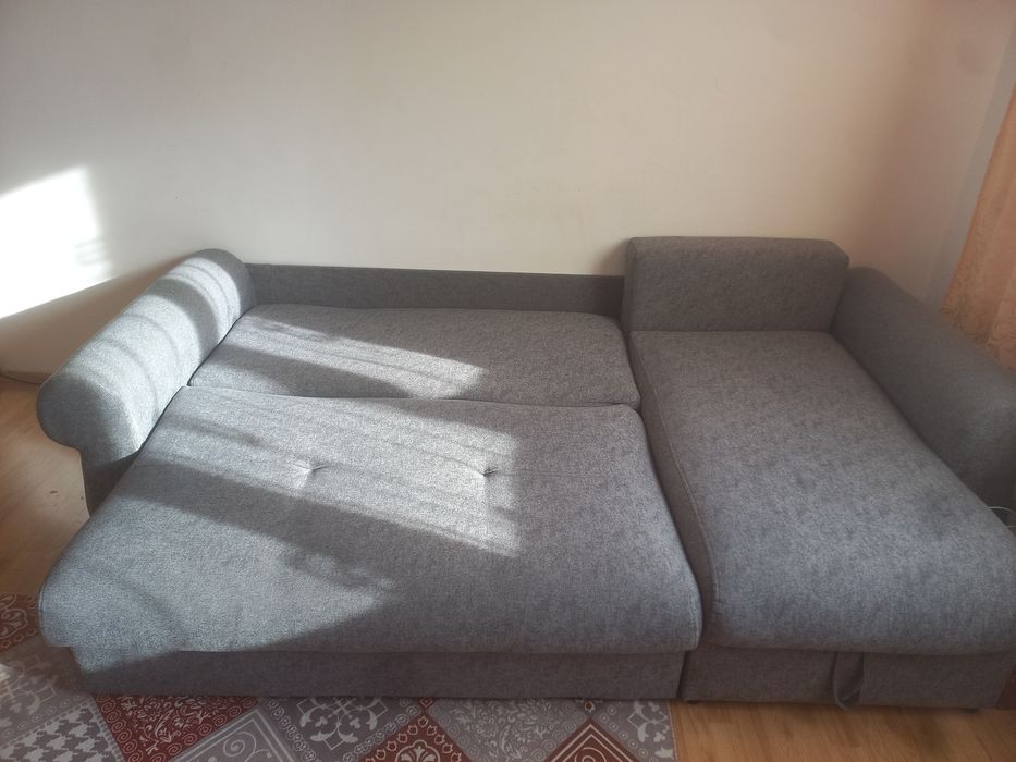 Vând canapea extensibila