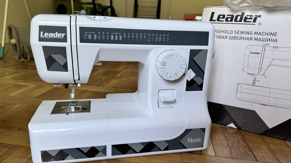 Швейная машинка noir leader