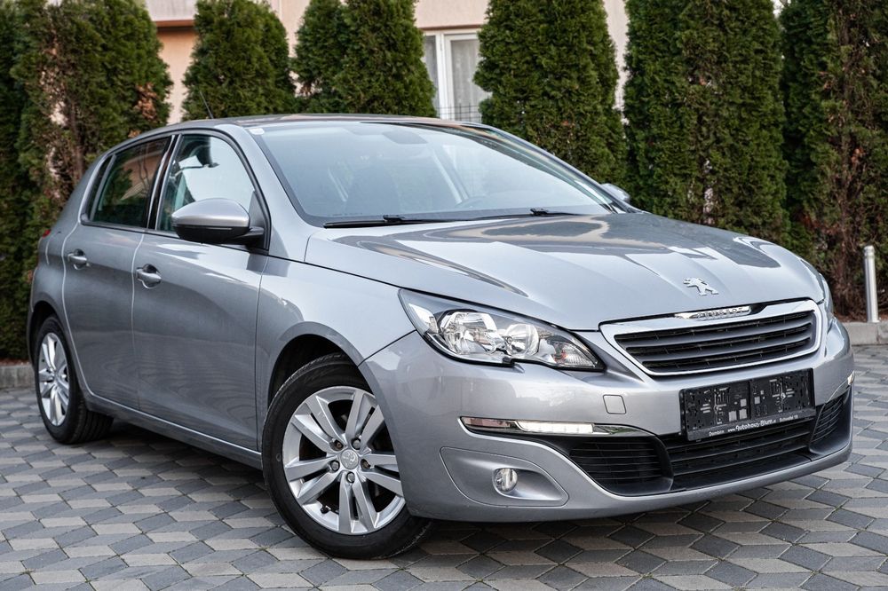 ~Peugeot 308~An 2014~1.2 Benzina~Km 115000~Euro 5