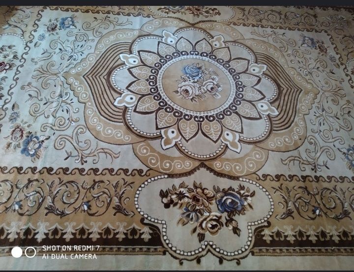 Ковёр гилам гилем новый 4 на 4м.Очень красивый и плотный