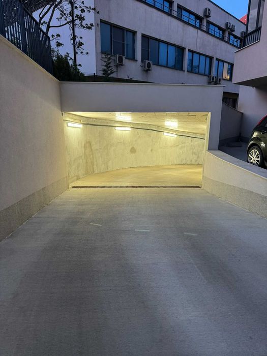 Дава се под наем Гараж / Паркомясто в София, Дружба 2 - 14 кв.м за 132.6 € - Снимка #6