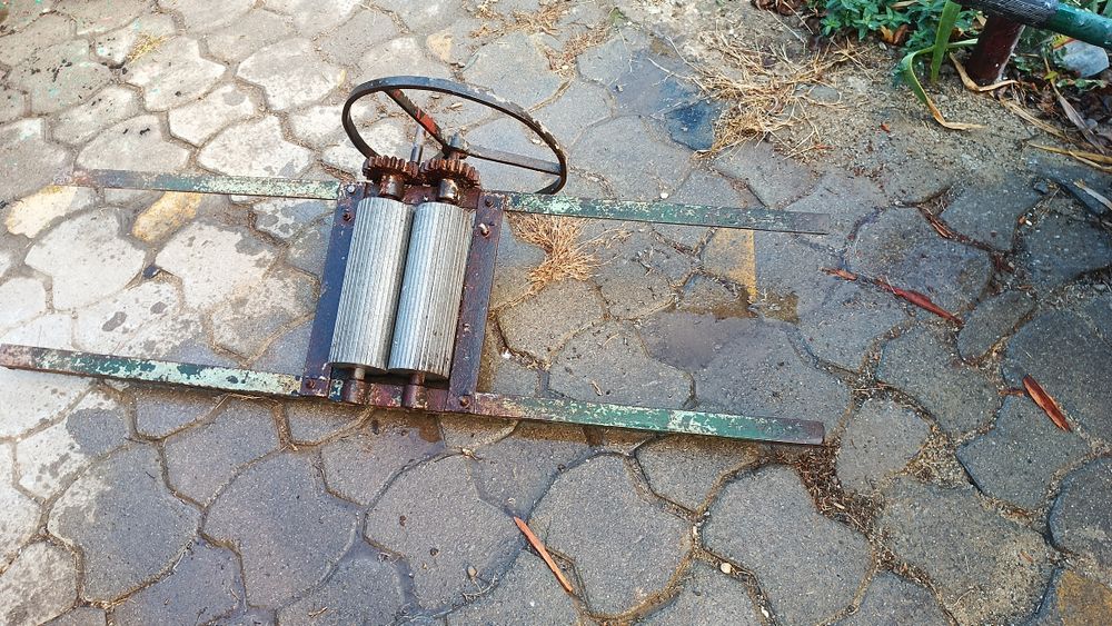 Teasc și zdrobitor vechi