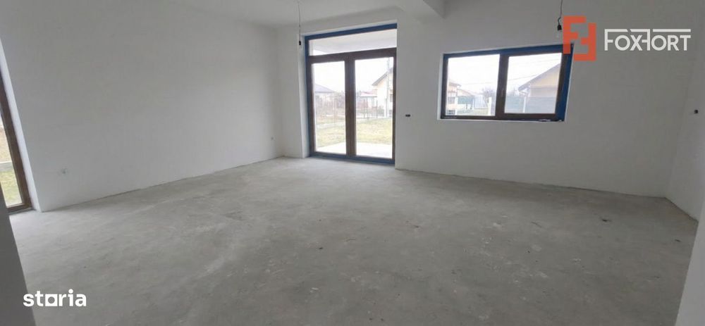 Duplex spatios cu 5 camere de vanzare, zona Mosnita Noua