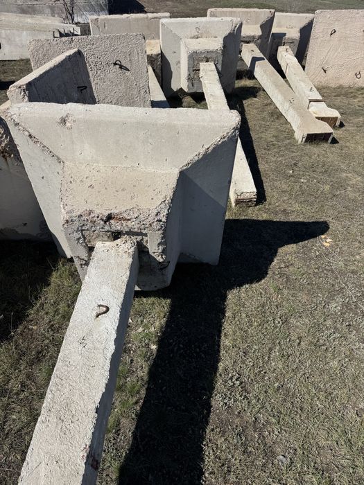 Продам калонны 5 метров