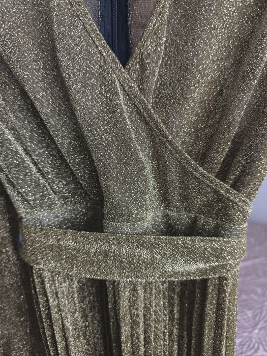 Vând rochie elegantă