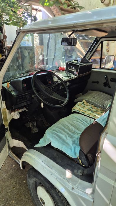 Volkswagen t3 modificat pentru vacante