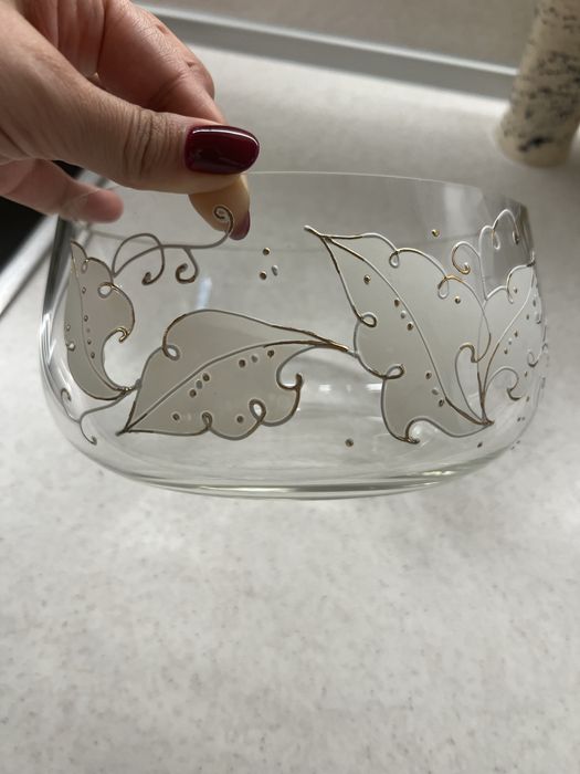 Ръчно рисувана купа