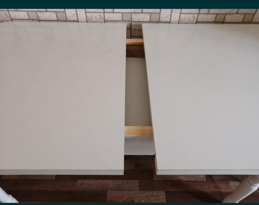 Стол раздвижной белый