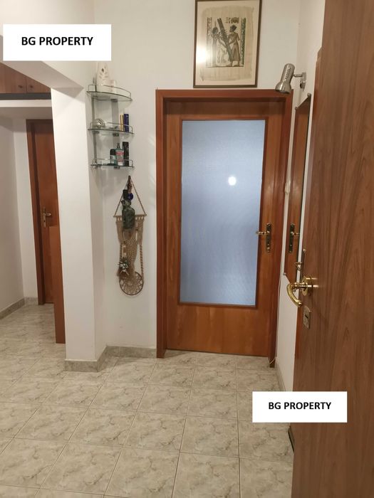 Апартамент в Света Троица.Широк светъл просторен