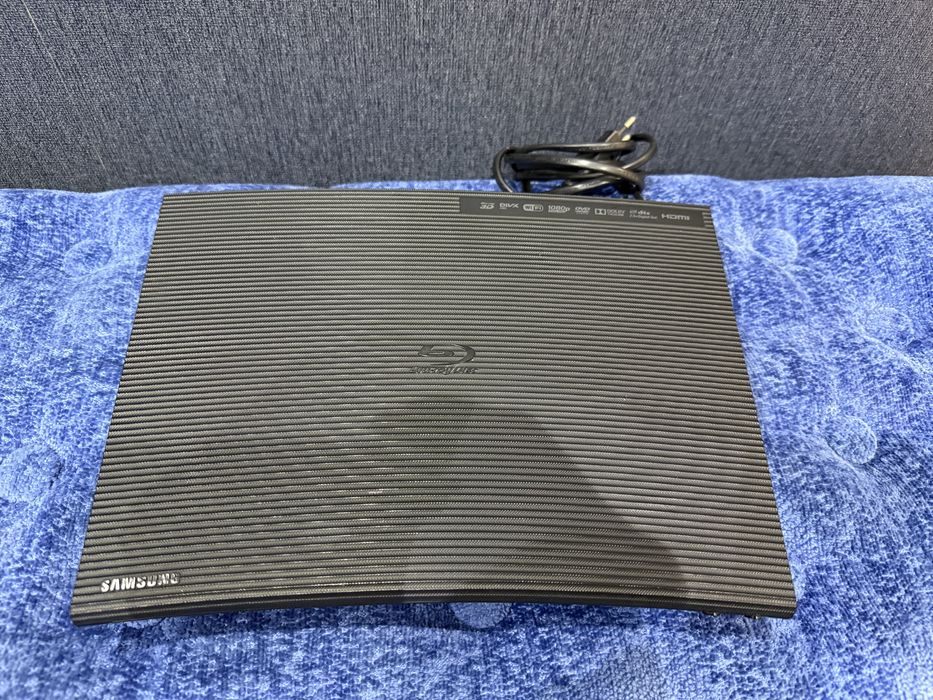 * samsung bd-j5900 DVD BLU RAY WiFi плеер оригинал