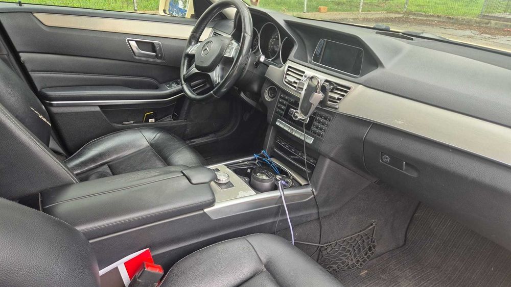 Vand Mercedes E200