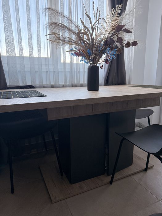 Masa living/bucatarie