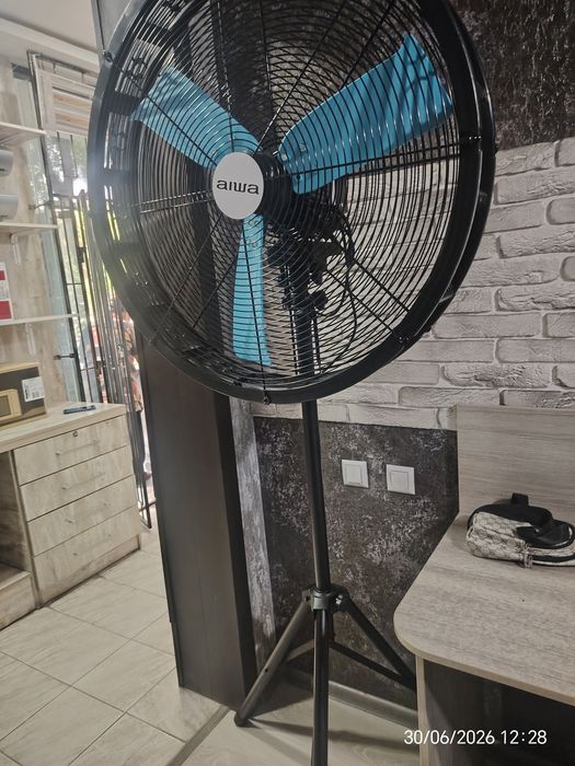 Pultli shtativdagi  ventilyator