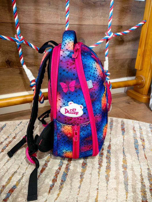 Продам рюкзак для девочки