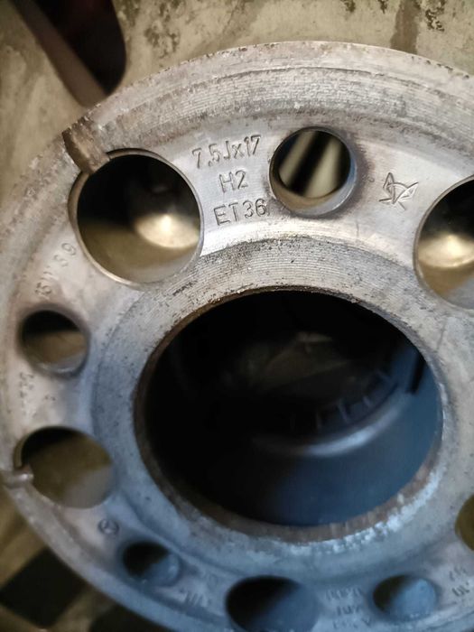 vand jante originale mercedes GLC echipate cu, michelin  235/65R17