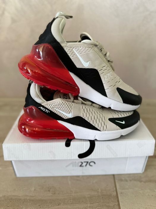 ТОП ОФЕРТА!Nike Air Max 270 Triple White
