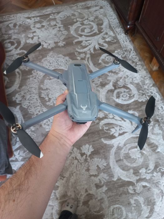 Drona cu touch-screen
