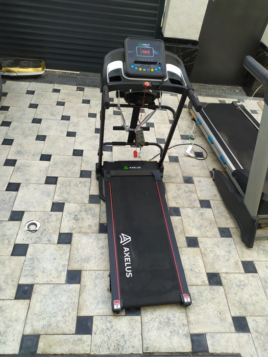 Продам электрическую беговую дорожку Axelus AX210 в отличном состояние